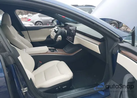 2022 Tesla Model S Dual Motor All-Wheel Drive z USA, uszkodzony, nr VIN 5YJSA1E5XNF486230